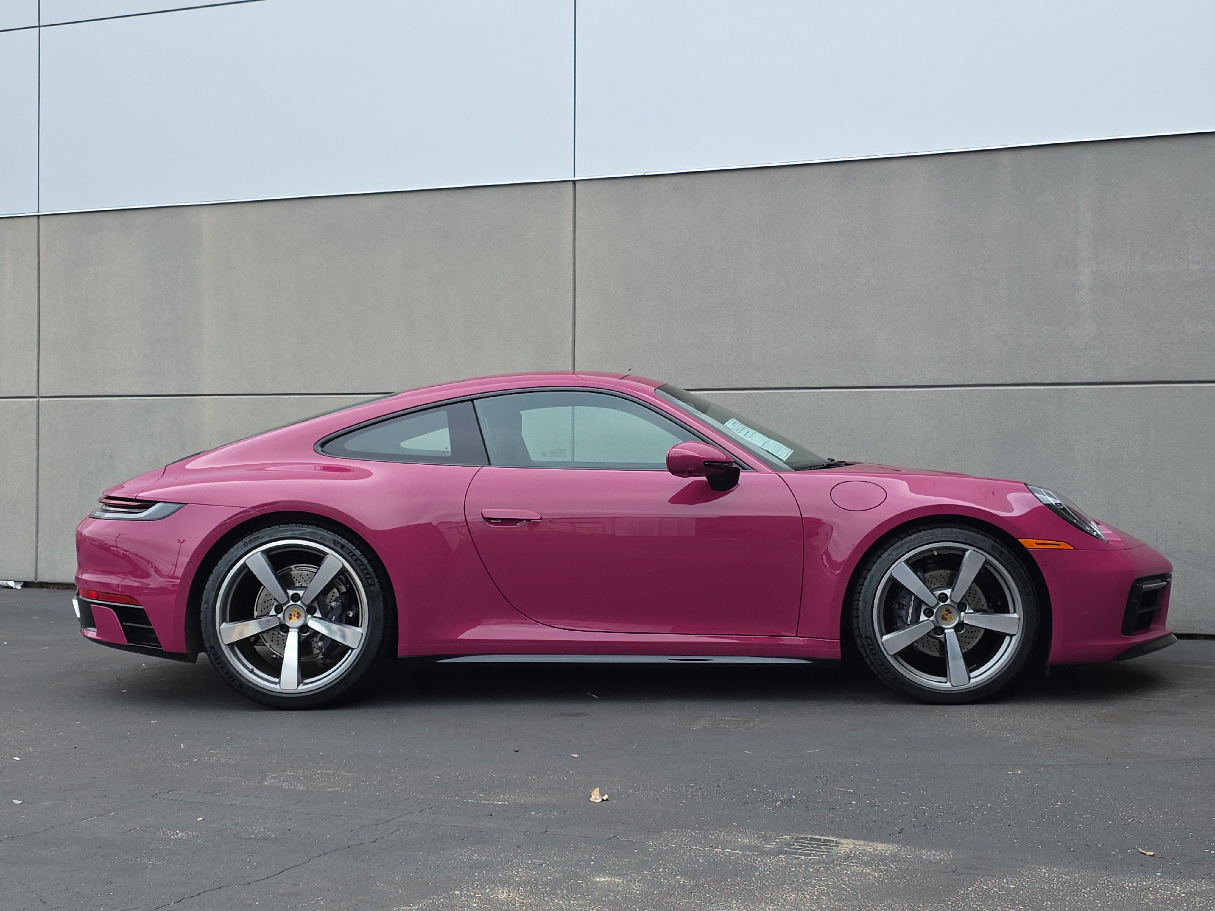 Used 2024 Porsche 911 Carrera RWD image 8