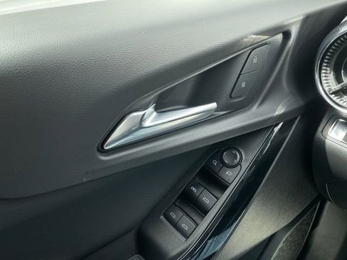 Used 2025 Chevrolet Equinox LT AWD/4WD image 13