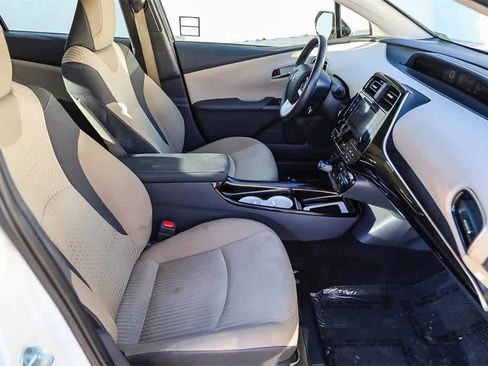 Used 2016 Toyota Prius Three image 13