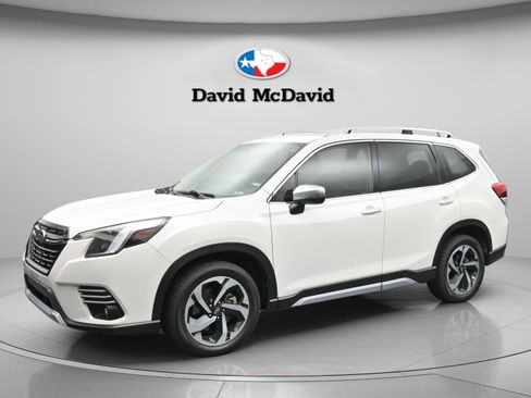 Used 2022 Subaru Forester Touring AWD/4WD image 1