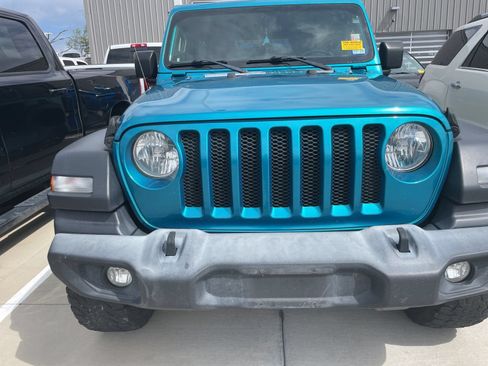 Used 2019 Jeep Wrangler Unlimited Sport S AWD/4WD image 2