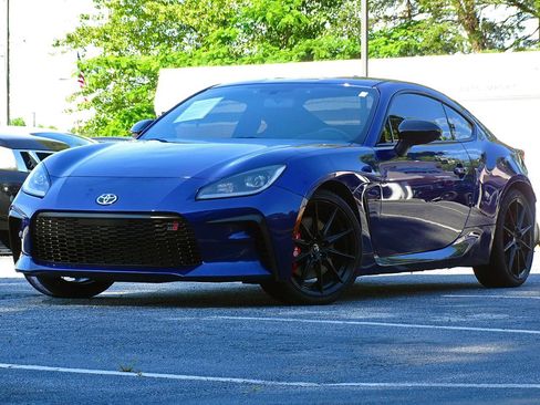 Used 2025 Toyota GR86 Premium w/ Performance Package RWD image 4