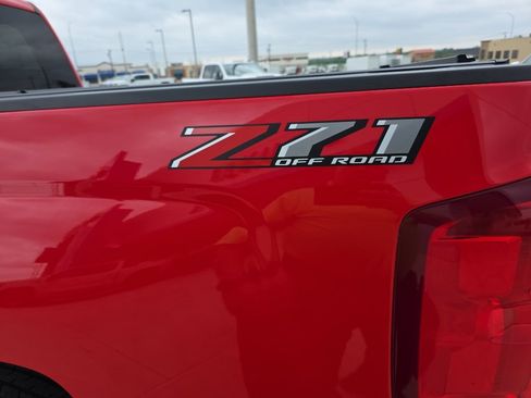 Used 2018 Chevrolet Silverado 1500 LTZ Z71 w/ LTZ Plus Package AWD/4WD image 17