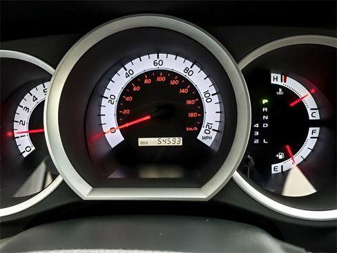 Used 2015 Toyota Tacoma 4x4 Double Cab w/ SR5 Package image 15