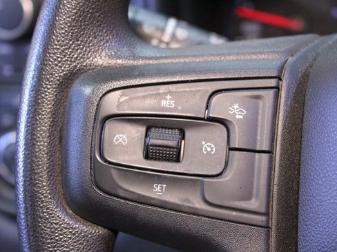 Used 2022 Chevrolet Silverado 1500 Custom image 17