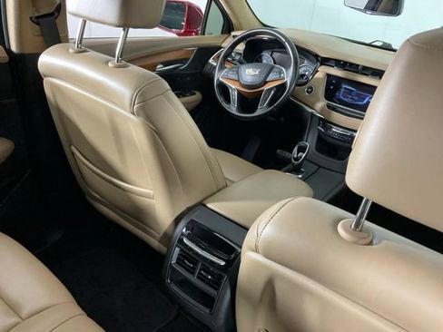Used 2019 Cadillac XT5 Platinum AWD/4WD image 30