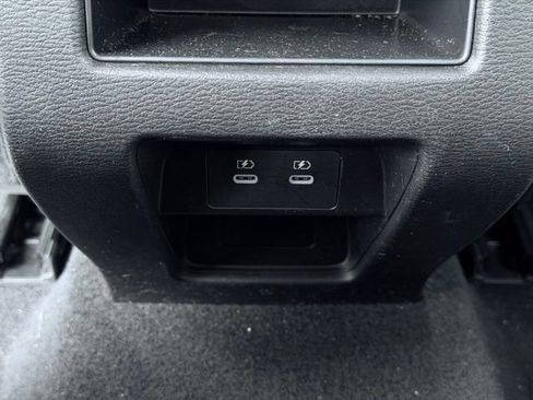 Used 2025 Mitsubishi Outlander SE AWD/4WD image 26