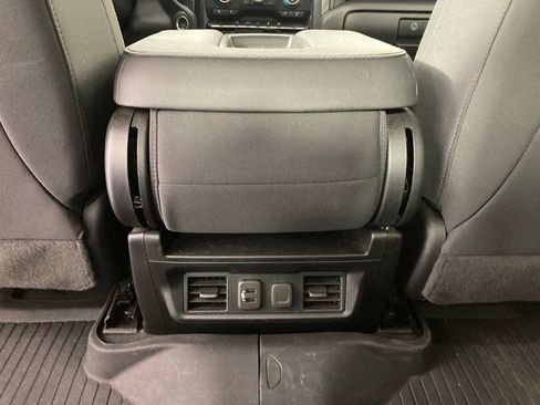 Used 2022 Chevrolet Silverado 1500 RST AWD/4WD image 17