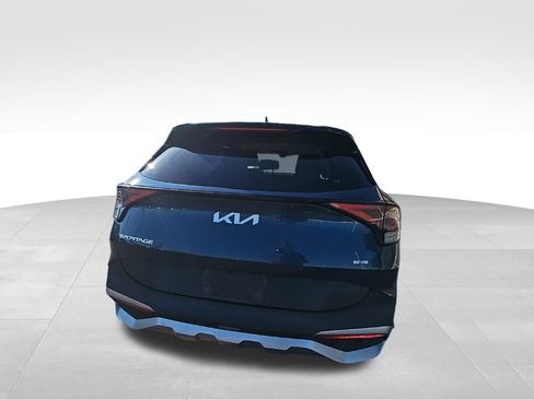 Used 2023 Kia Sportage EX image 8