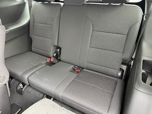 New 2026 Chevrolet Traverse LT w/ LPO, Floor Liner Package image 5