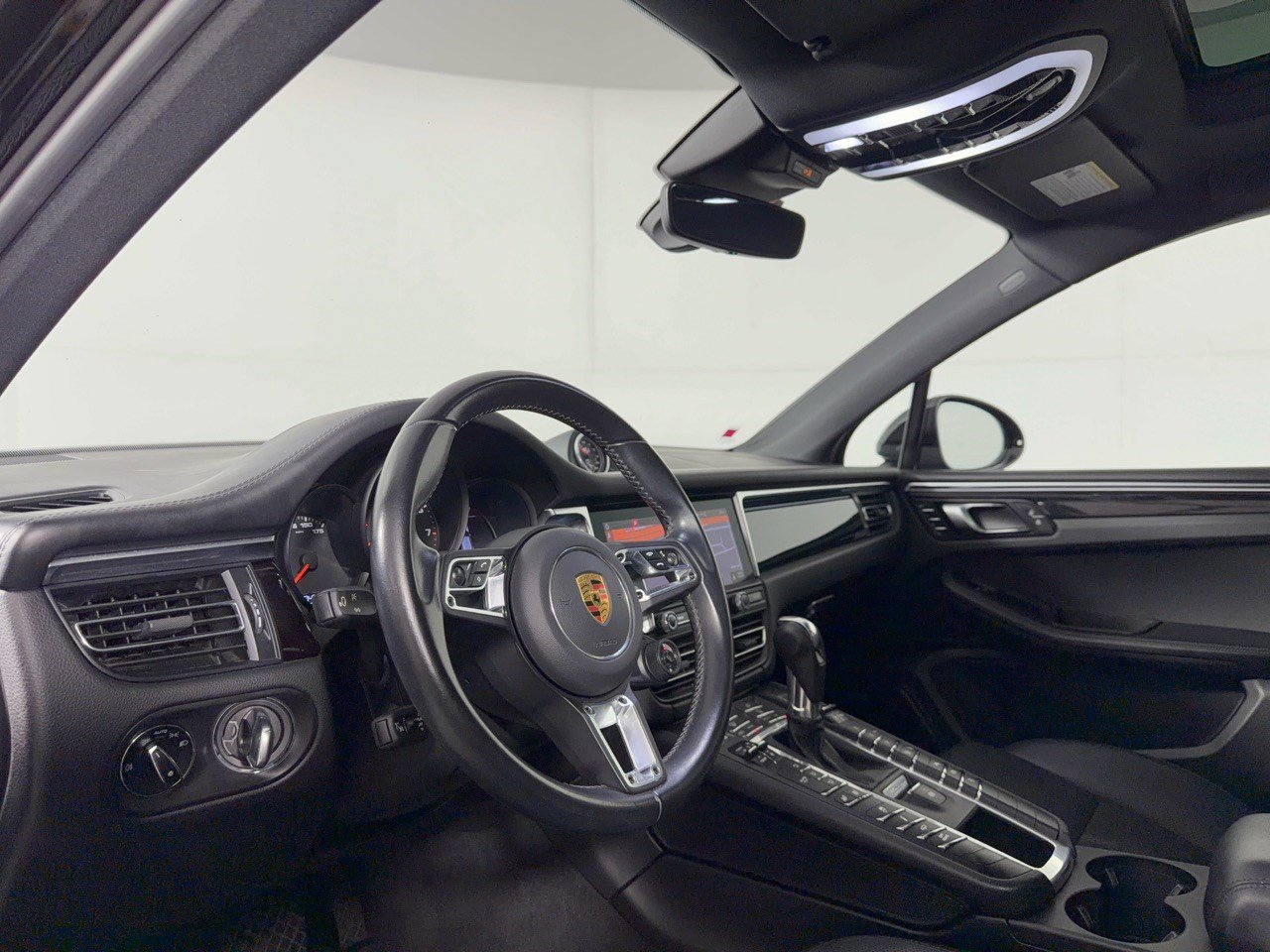 Certified 2021 Porsche Macan GTS AWD/4WD image 4