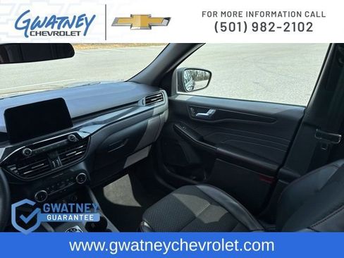 Used 2025 Ford Escape ST-Line image 30