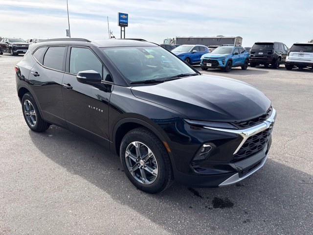 New 2026 Chevrolet Blazer LT w/ Sound & Technology Package AWD/4WD image 5