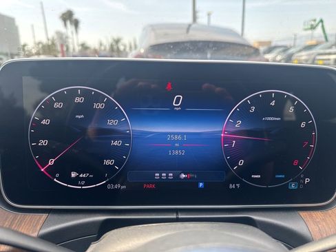 Used 2025 Mercedes-Benz C 300 Sedan image 4