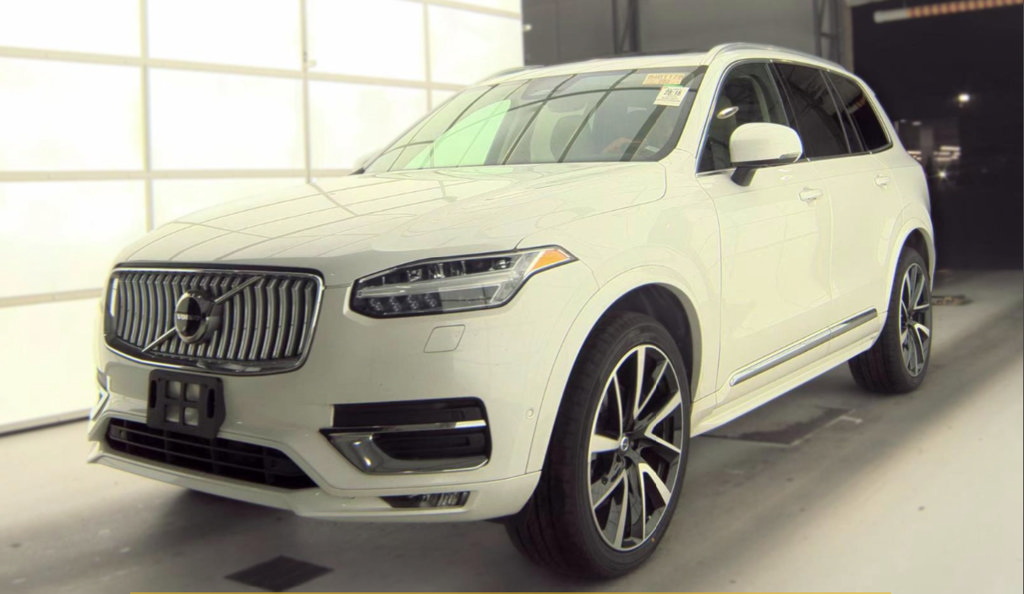 Used 2023 Volvo XC90 B6 Plus w/ Protection Package Premier AWD/4WD image 19