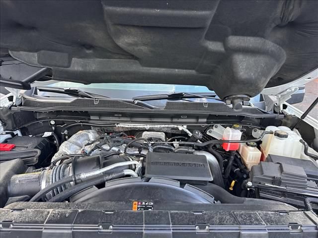 Certified 2025 Chevrolet Silverado 2500 LTZ w/ LTZ Premium Package AWD/4WD image 33