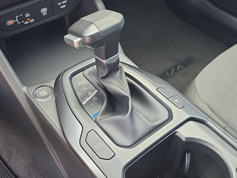 New 2026 Kia K4 FWD image 25