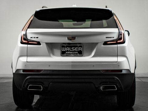 Used 2023 Cadillac XT4 Sport image 7