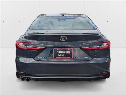 New 2025 Toyota Camry SE image 7