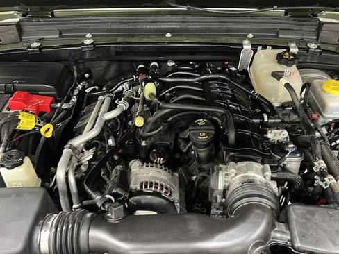 Used 2023 Jeep Wrangler Unlimited Sport AWD/4WD image 30