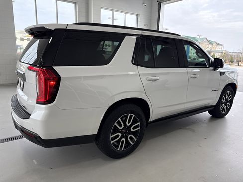 Used 2023 GMC Yukon AT4 w/ AT4 Premium Plus Package image 12