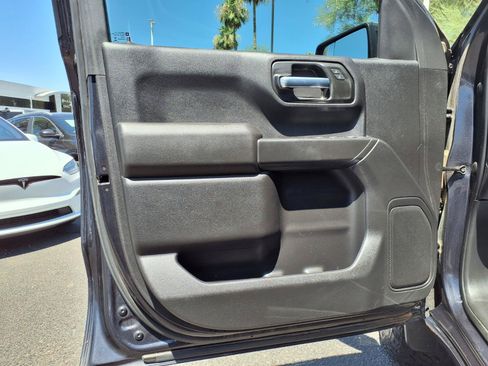 Used 2022 Chevrolet Silverado 1500 Custom Trail Boss AWD/4WD image 19