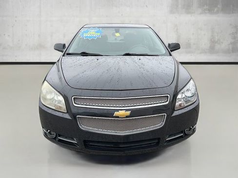 Used 2010 Chevrolet Malibu LTZ image 2