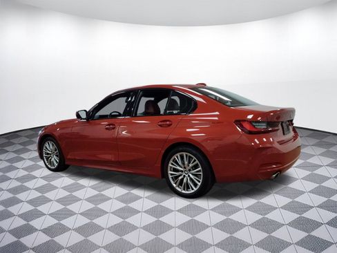 Used 2023 BMW 330i Sedan w/ Premium Package image 3