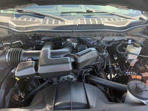 Used 2017 Ford F250 Lariat w/ Chrome Package image 30