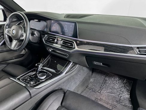 Used 2019 BMW X7 xDrive50i w/ M Sport Package image 40