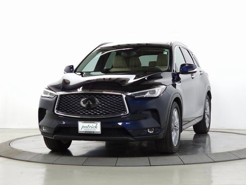 Used 2021 INFINITI QX50 Essential w/ Convenience Package image 4