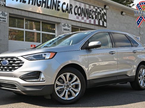 Used 2024 Ford Edge Titanium image 1