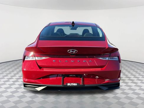 Used 2023 Hyundai Elantra SEL image 6