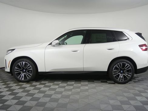 Used 2026 BMW X3 xDrive30i w/ Premium Package AWD/4WD image 2