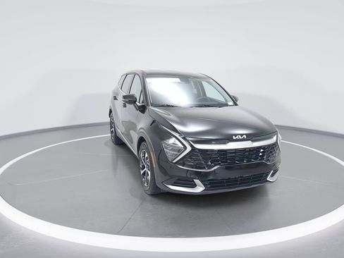 Used 2025 Kia Sportage EX FWD image 2