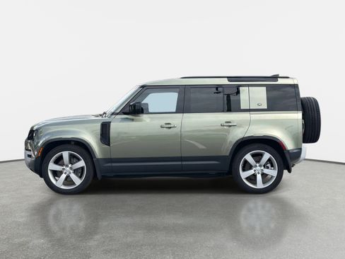 Used 2024 Land Rover Defender 110 S AWD/4WD image 6