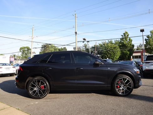 Used 2021 Audi Q8 Premium Plus w/ Premium Plus Package AWD/4WD image 7