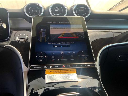 New 2025 Mercedes-Benz GLC 350e GLC 350e image 12