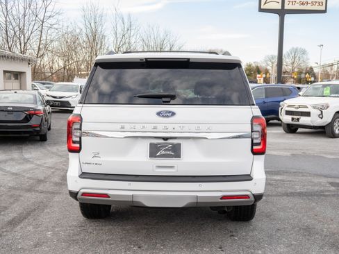 Used 2024 Ford Expedition Limited image 10