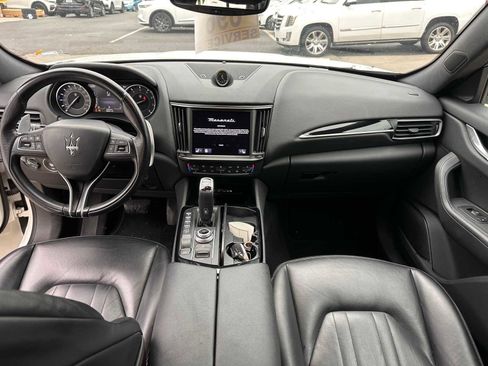 Used 2023 Maserati Levante Modena image 22
