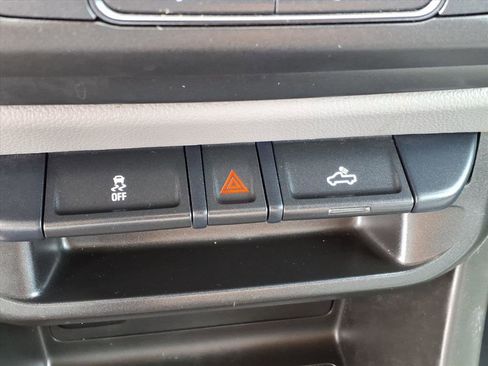 Used 2022 Chevrolet Colorado W/T w/ WT Convenience Package image 8