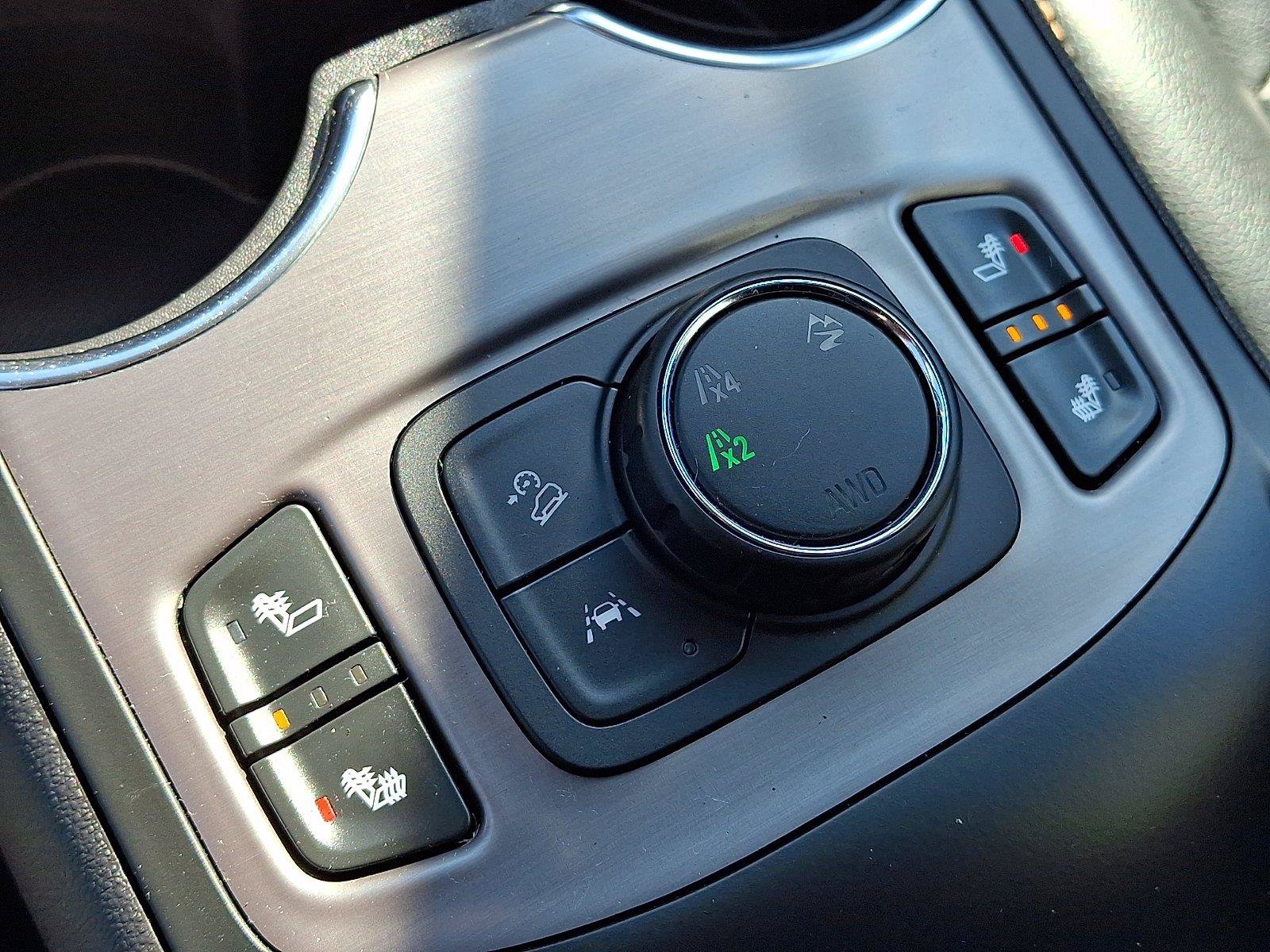 Used 2022 GMC Terrain AT4 AWD/4WD image 25