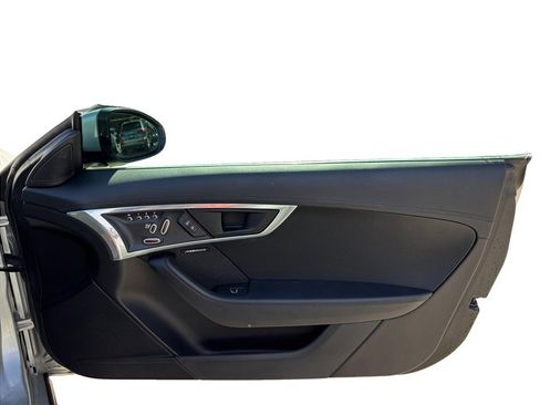 Used 2020 Jaguar F-TYPE Coupe image 41