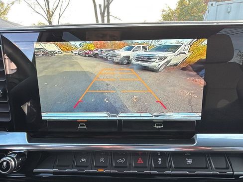 New 2026 GMC Sierra 1500 Elevation image 14