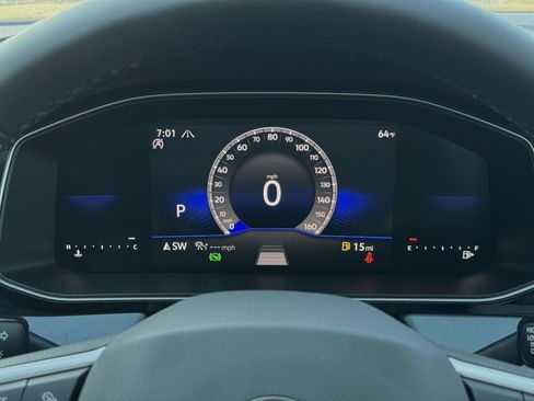 New 2025 Volkswagen Jetta SE image 29