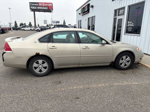 Used 2008 Chevrolet Impala LT w/ Luxury Edition Package FWD image 9