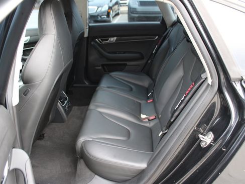 Used 2011 Audi S6 Prestige image 19