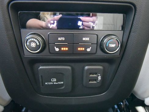 Used 2023 Buick Enclave Avenir w/ Trailering Package, 5000 lbs. AWD/4WD image 19