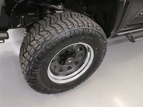 New 2025 Toyota Tacoma SR5 image 33