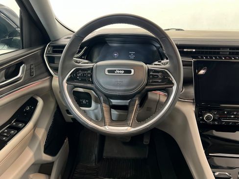 Used 2023 Jeep Grand Cherokee L Overland w/ MOPAR Finishing Package AWD/4WD image 12